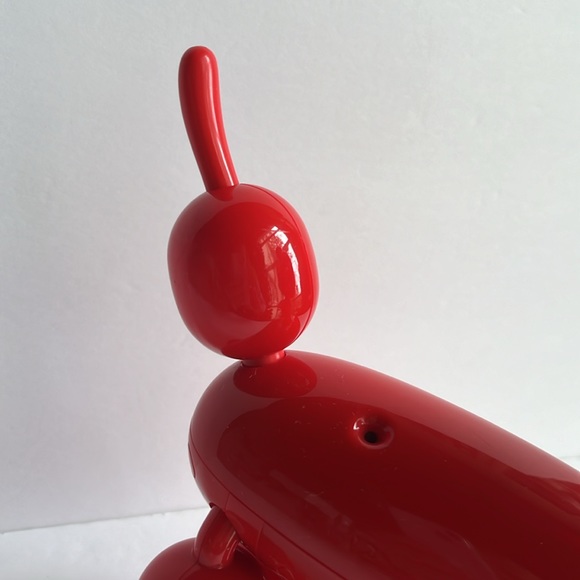 Squeakee The Balloon Dog Red Balloon Decor - Picture 4 of 10